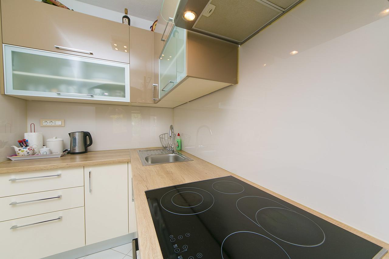 Apartment "San Marino" Baška Voda エクステリア 写真